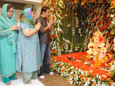 Lord Ganesha arrives at Salman Khan’s house on Ganesh Chaturthi